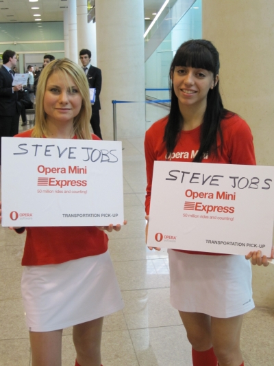 Opera Awaits Steve Jobs at the Barcelona International Airport
